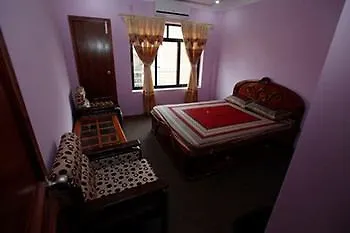 Oyo 305 Hotel Gauri Pashupatinath Nepal